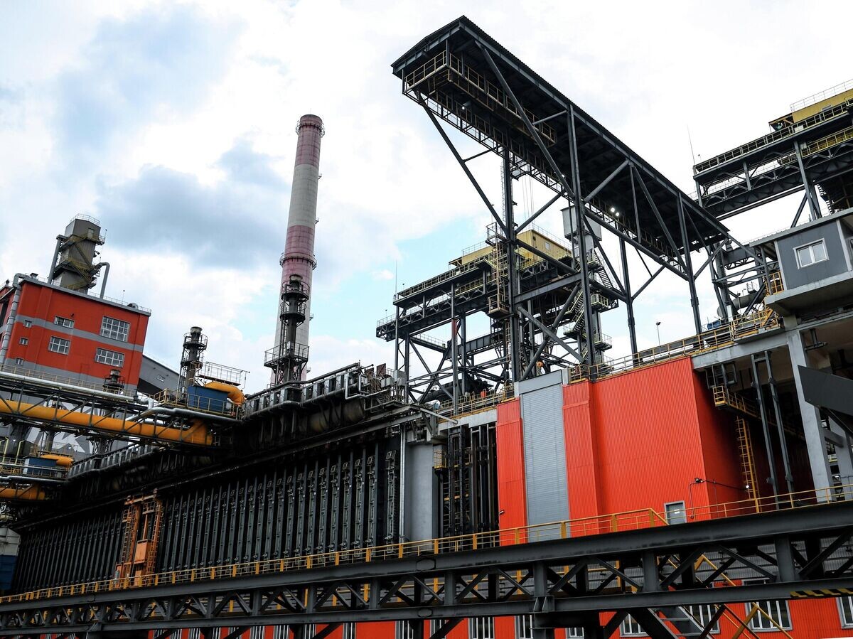    Коксовая батарея №12 на территории ПАО "Магнитогорский металлургический комбинат" | © РИА Новости / POOL