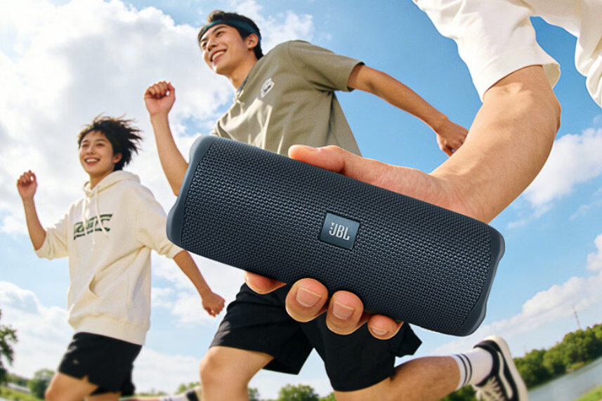     Вышла портативная колонка JBL Flip Essential 3 SE: до 12 часов без подзарядки