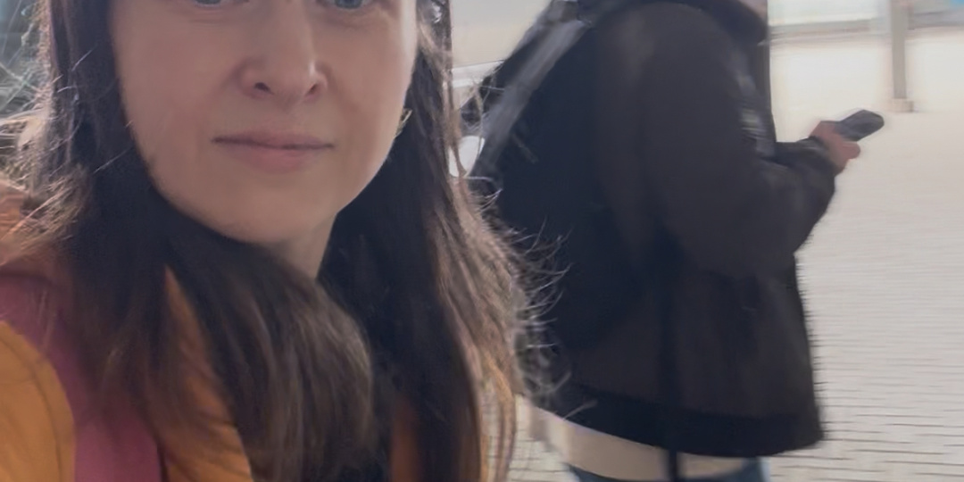 А мы едем в путешествие. Ура!