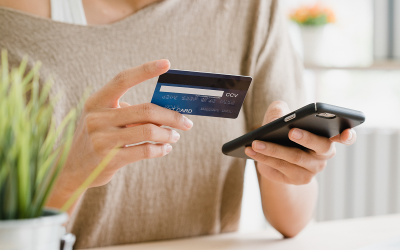 Налоговая может получить доступ к переводам между физлицами