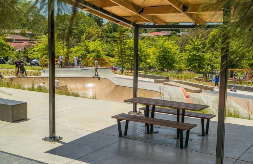 бетонный скейт-парк с боулом в Карлингфорде от Convic