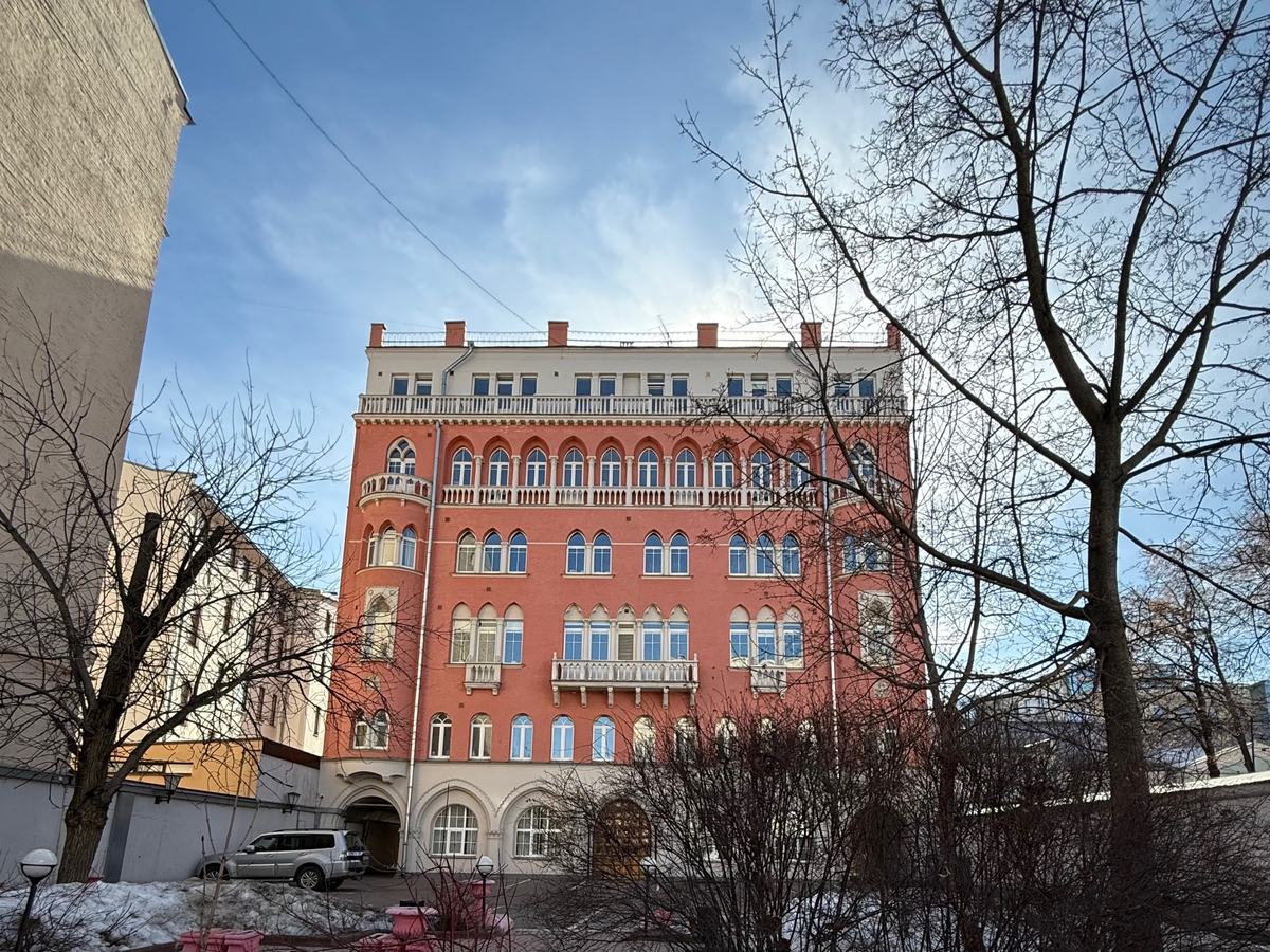 Фото автора канала. Доходный дом Н. К. Кусевицкой.