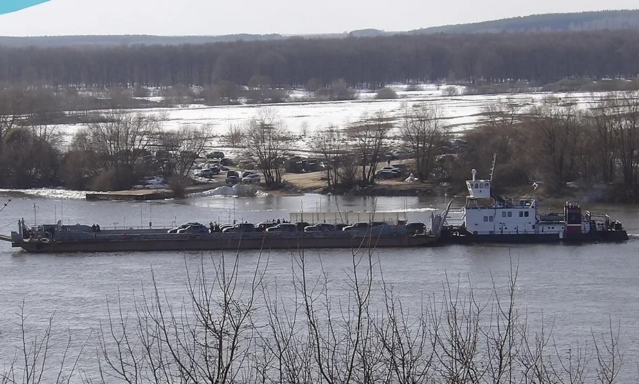    Работу паромной переправы приостановили по техническим причинам