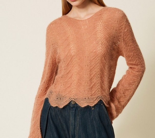 Зигзагообразный ажурный узор и его особенность при вязании