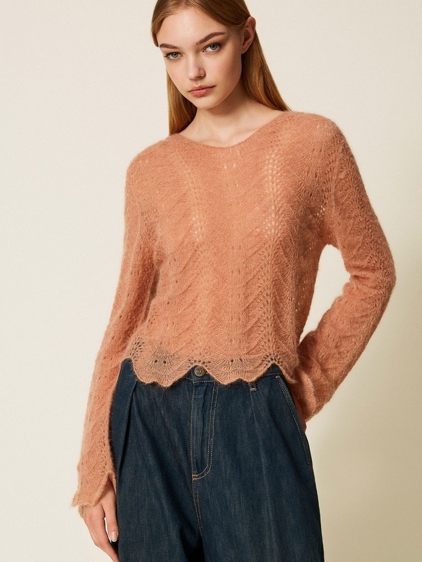 Мохеровый джемпер. Фото источник: интернет-магазин одежды.