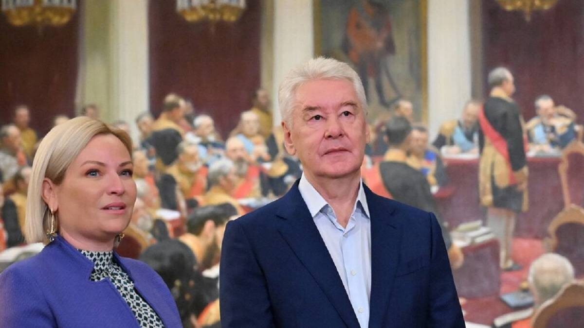    Мэр Москвы Сергей Собянин и министр культуры России Ольга Любимова на открытии выставки «Образ Москвы в русском искусстве из коллекции Государственного Русского музея» / Фото: Владимир Новиков / Пресс-служба мэра и Правительства Москвы / АГН Москва