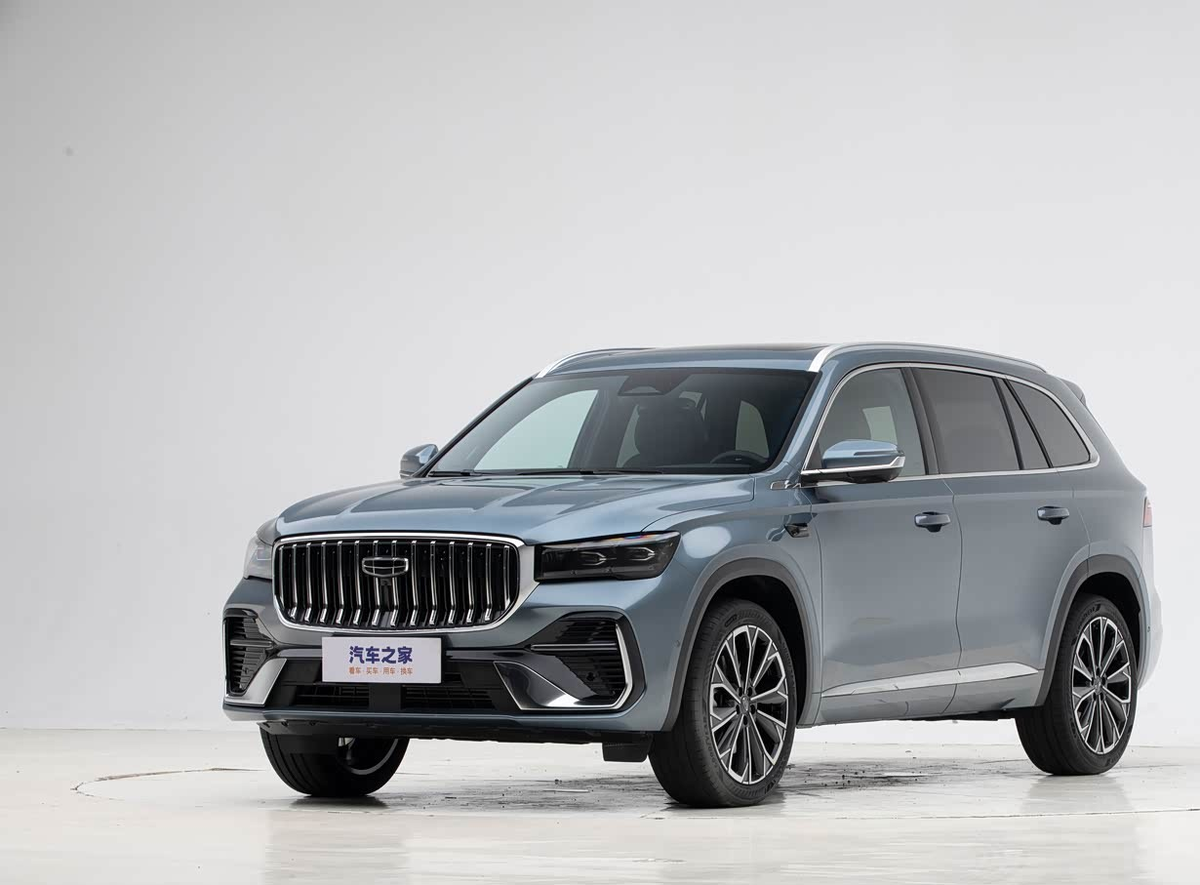 Китайский Geely Xingyue L (Monjaro) 2026 модельного года