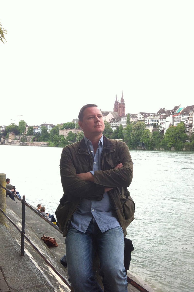    Дмитрий Дыховичный, старший брат Владимира, также пробовал себя в кино.