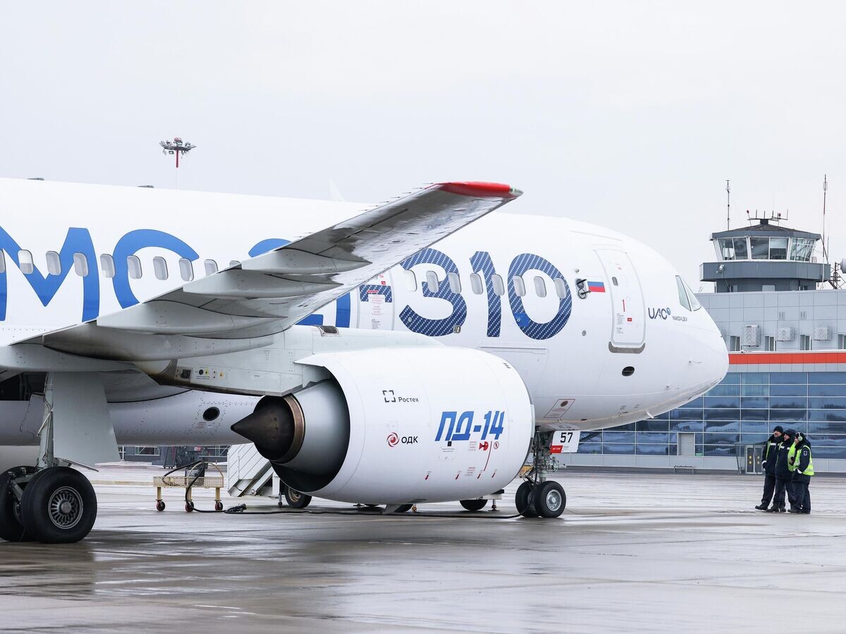    Cамолёт МС-21-310 проходит испытания в условиях естественного обледенения в аэропорту "Талаги" в Архангельске | © РИА Новости / Нина Паршина