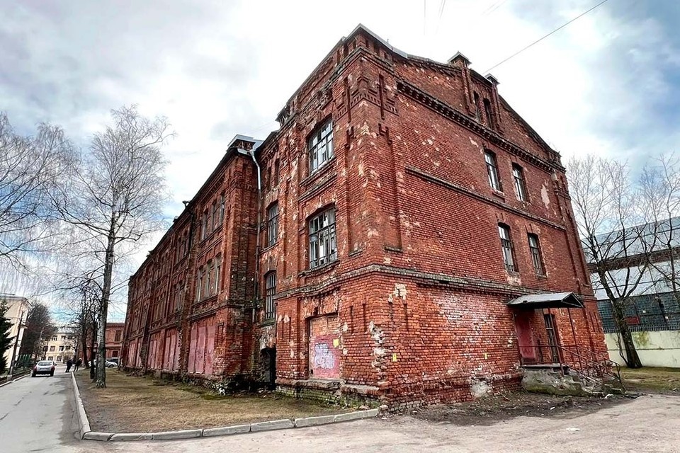    Торги запланировали на 6 мая. Фото: Смольный