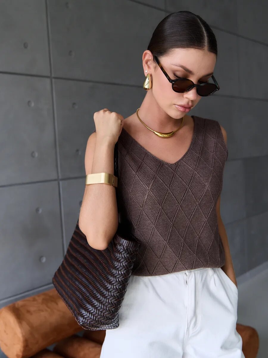 Топ летний под пиджак вязаный