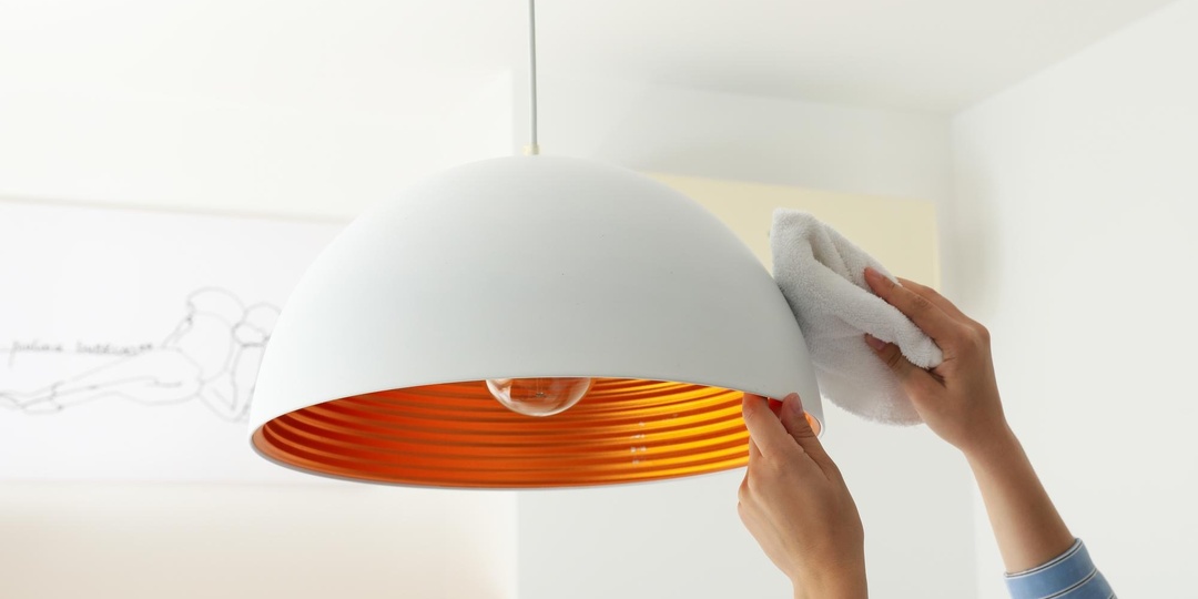 Топ-8 труднодоступных мест в доме, о которых мы забываем при уборке