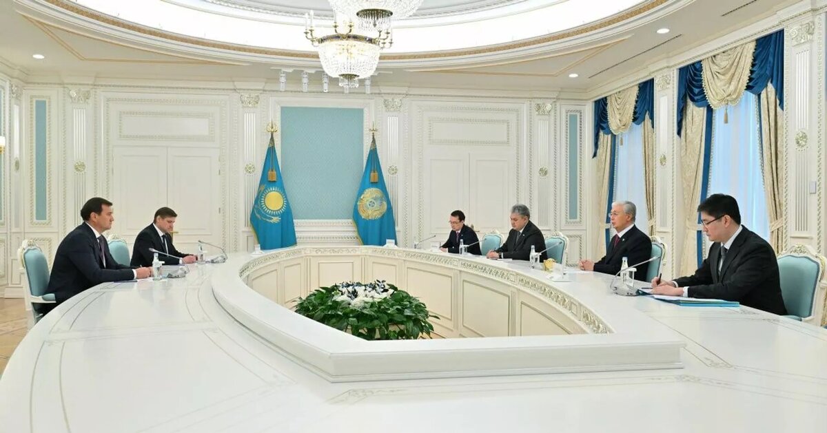 Касым-Жомарт Токаев принял министра иностранных дел Беларуси Максима Рыженкова
© Photo : Пресс-служба президента Казахстана