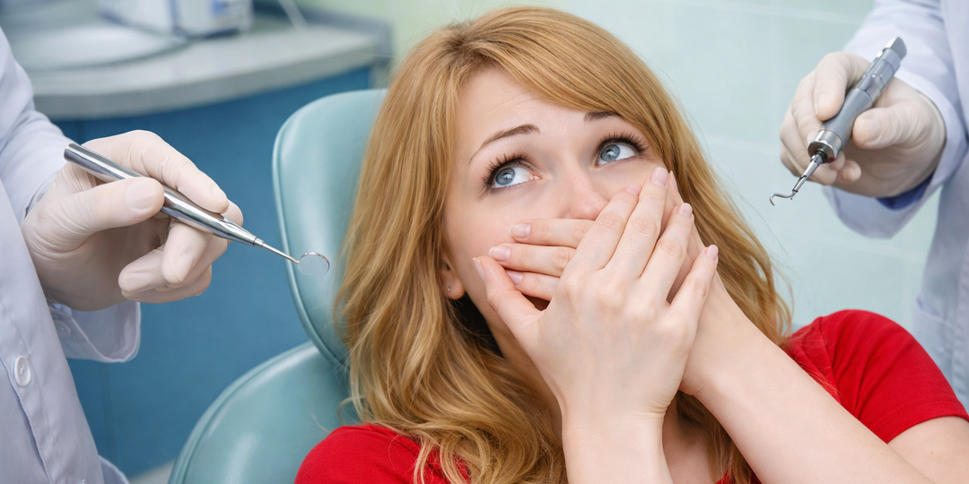 Почему пациенты боятся показать зубы — и что на самом деле думает врач