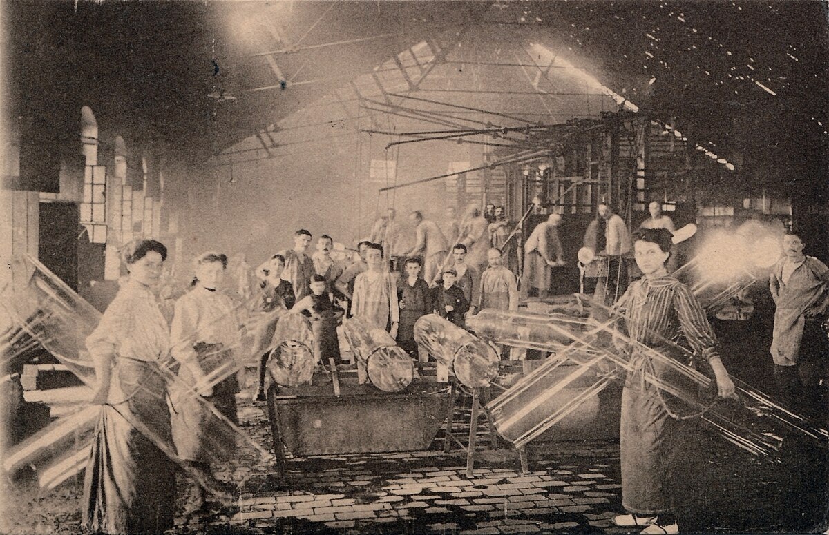 Стеклодувы 19 век. Википедия