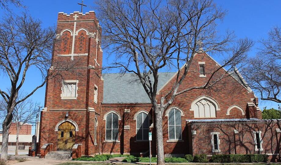 Двенадцать метров амбиций: история самого маленького небоскреба планеты