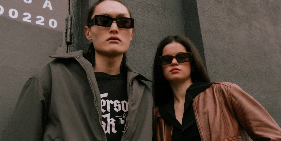 С чем носить массивные оправы этим летом?