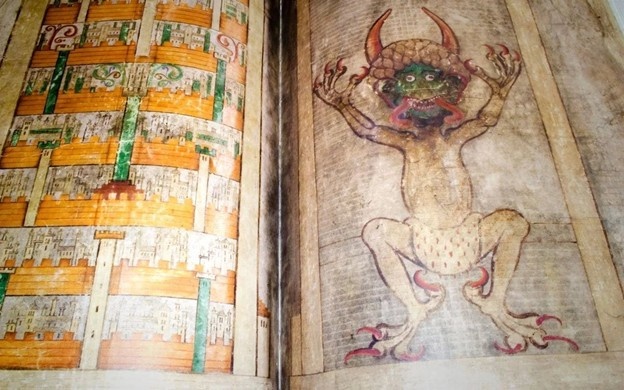 Иудейская библия Танах о боге Яхве, тайна имени и исторические корни