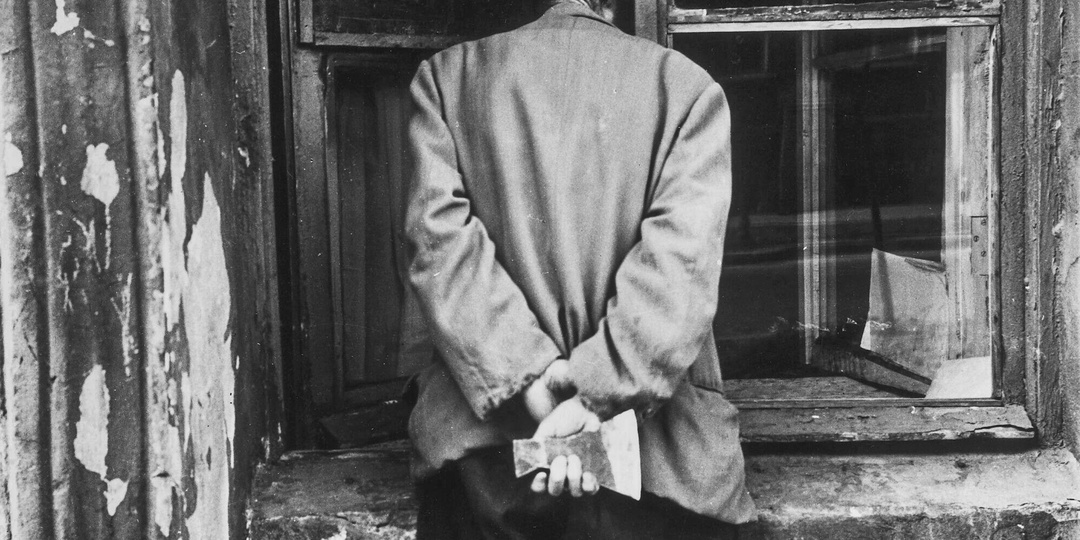 Петербург! У меня еще есть адреса... Минорные фотоработы из Северной Пальмиры от советского фотографа Бориса Смелова ( 1960-е - 1990-е )