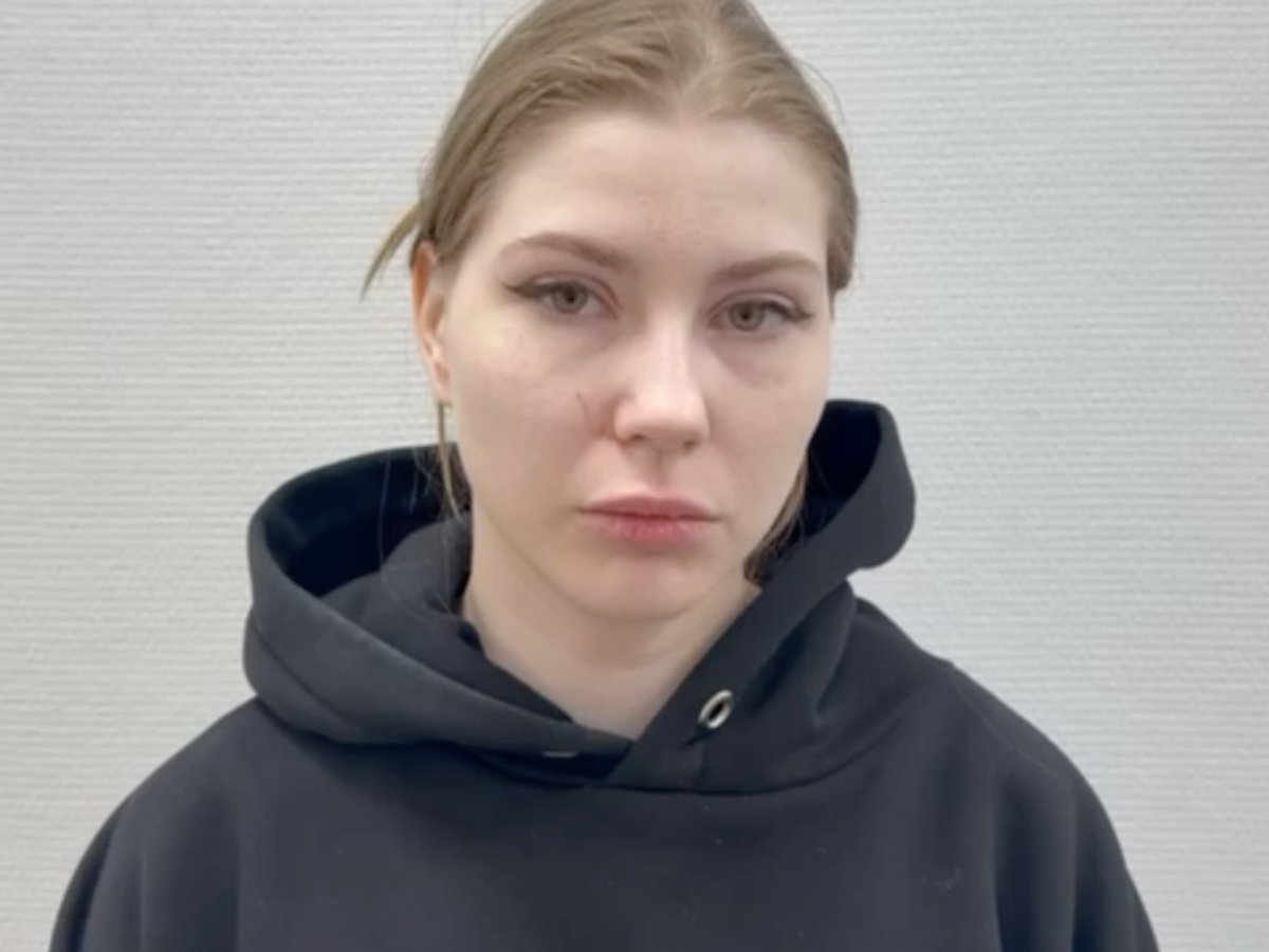    Девушка из Саранска, сделавшая кальян на куличе | © ГУ МВД России по г. Москве