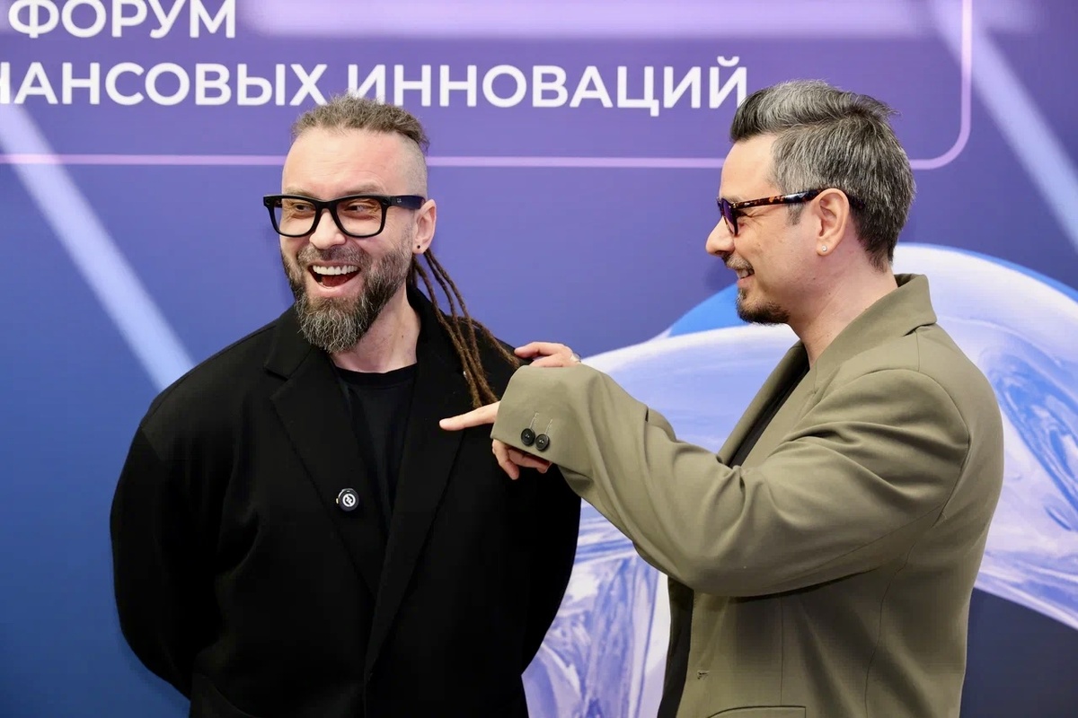 Гарик Burito и блогер ПавЭл Сажин