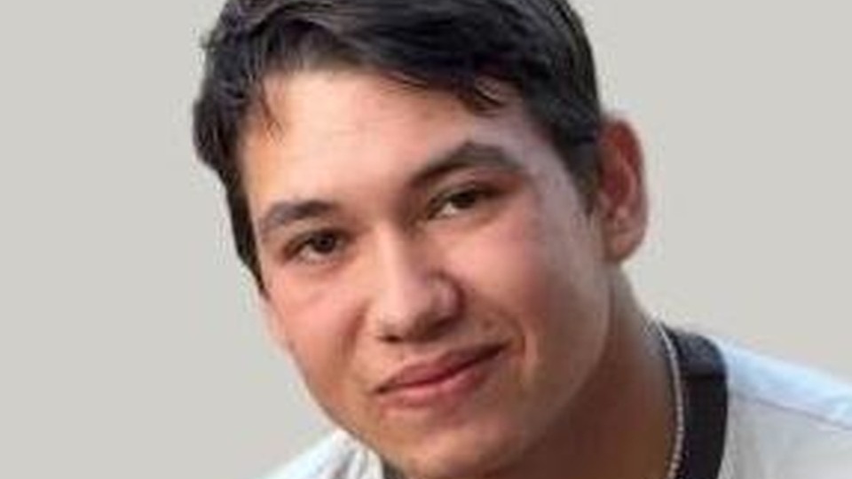 Бесследно исчез на выходных: в Уфе разыскивают 19-летнего парня