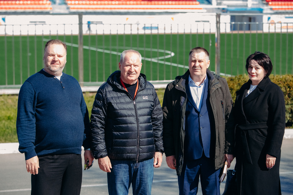 Виктор Князев и директора прирогодных школ Анапского района