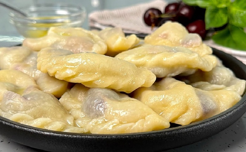 Идеальное тесто для вареников: крепкая форма, никакой липкости, отличный результат после заморозки