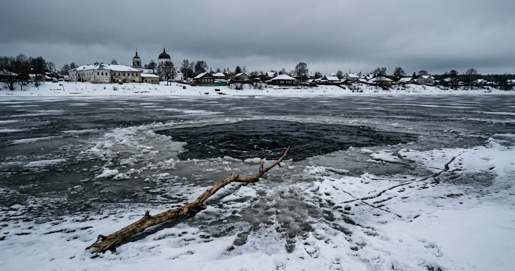 Он не мог пройти мимо...