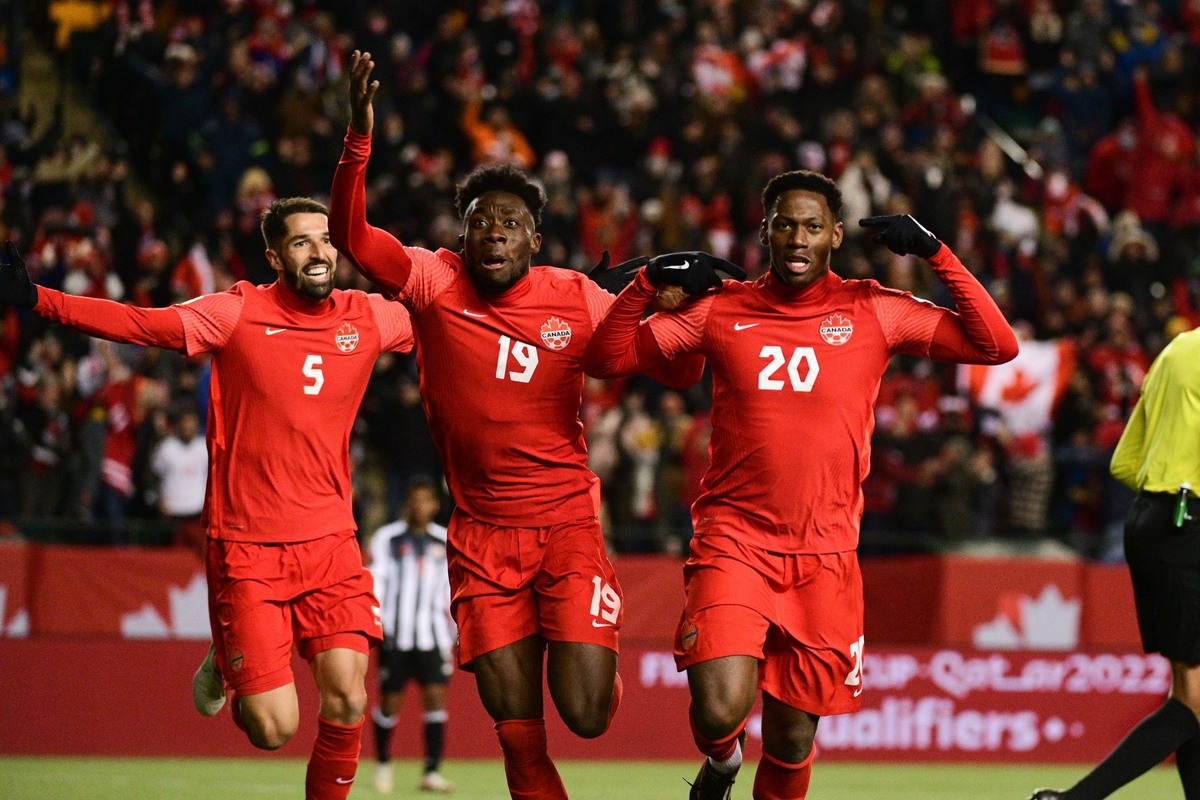 https://canadasoccer.com/wp-content/uploads/2021/11/Martin-Bazyl-DSC_2648-1920x1280.jpg
