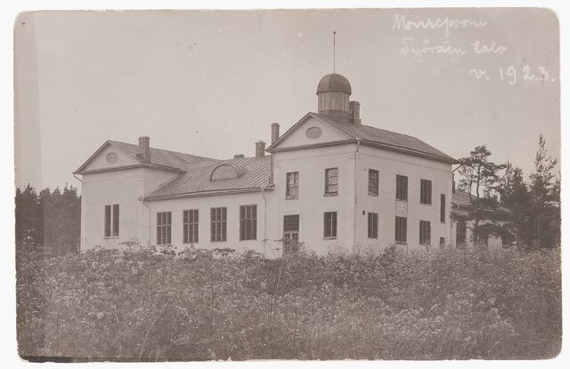 Дом рабочего класса в Монрепо. 1923 год. 