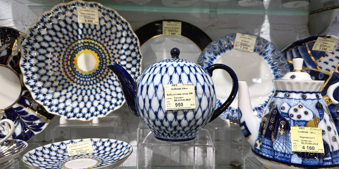 Где купить императорский фарфор за 500 рублей в Петербурге