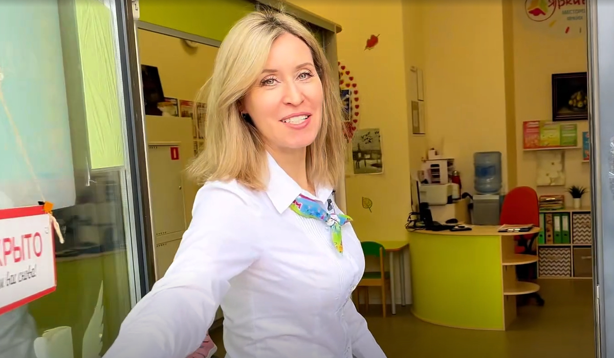 Внутри тепло и уютно - тихонько заходим, чтобы не помешать ребятам на занятии