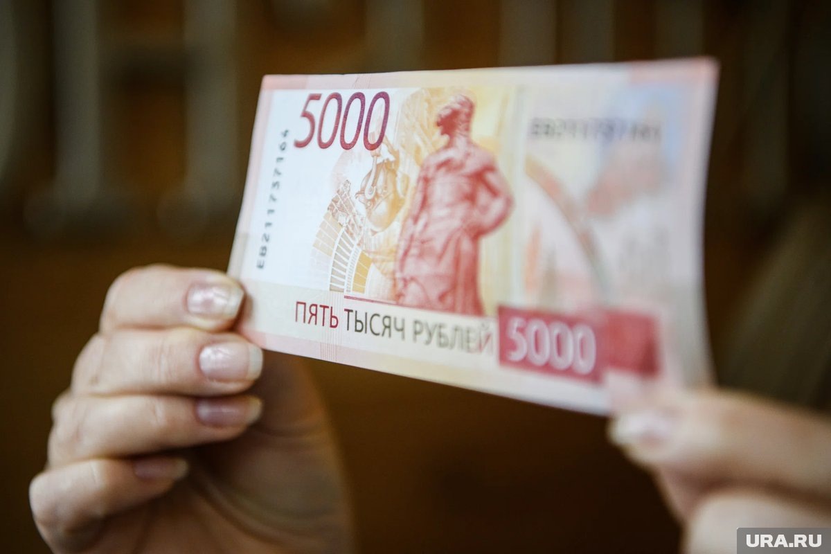    За каждого нетрудоспособного иждивенца государство добавляет треть от фиксированной выплаты