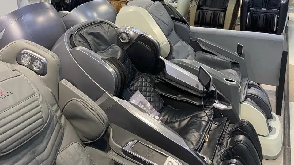 Новое массажное кресло за полцены: где и как купить