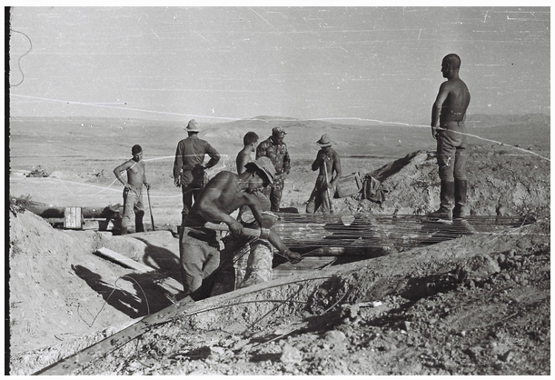 В камуфляже Мельников - узнал)) 