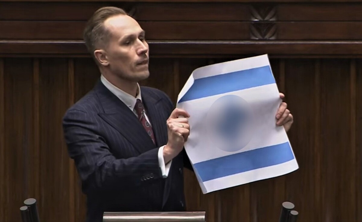     / Источник: Кадр из видео