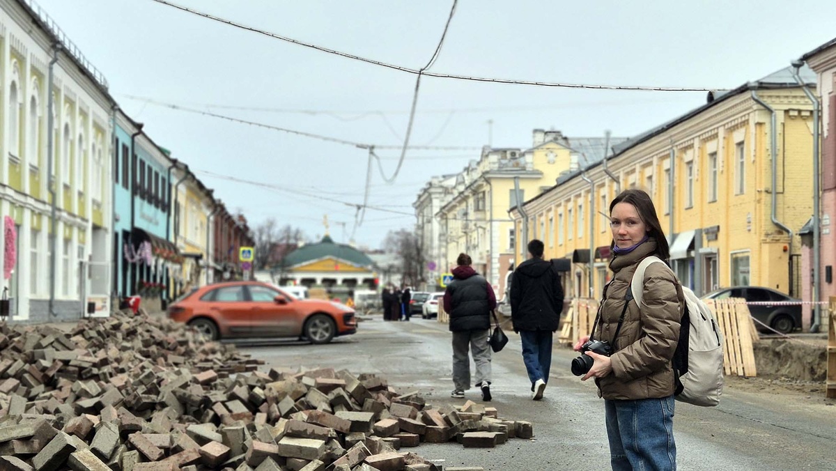 В Ярославле начались работы по созданию пешеходной зоны протяженностью 1,5 километра. Автомобилям ограничат въезд на исторические улицы, которые находятся под охраной ЮНЕСКО