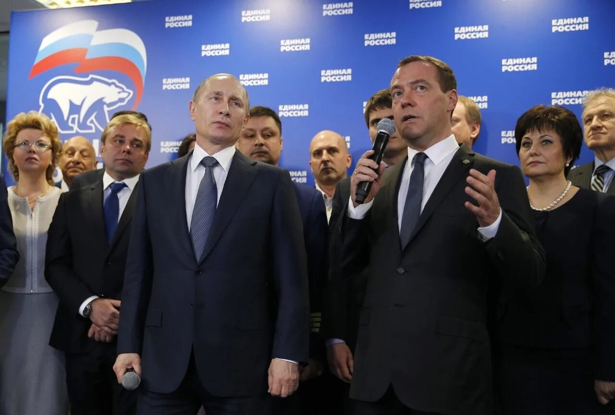 Перераспределение сил в парламенте: процесс пошёл