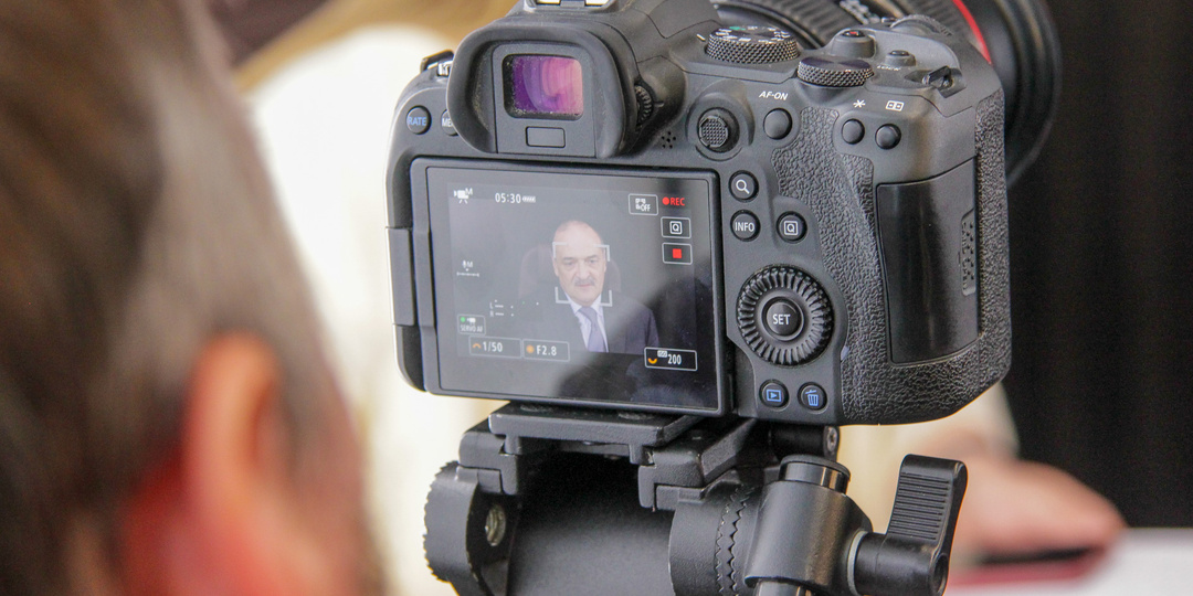 «У всех у нас отставка неизбежна»: глава Дагестана Меликов на слухи о своем уходе