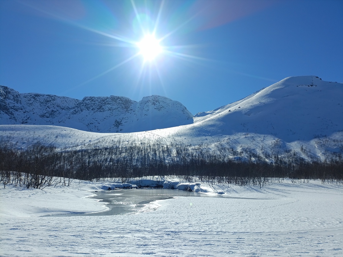Вид на перевал Географов