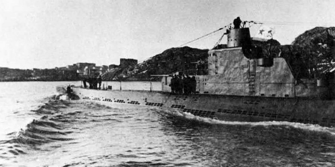 Когда командир мстит, а матрос борется за жизнь в ледяной воде и плену / Главное бороться и надеяться!