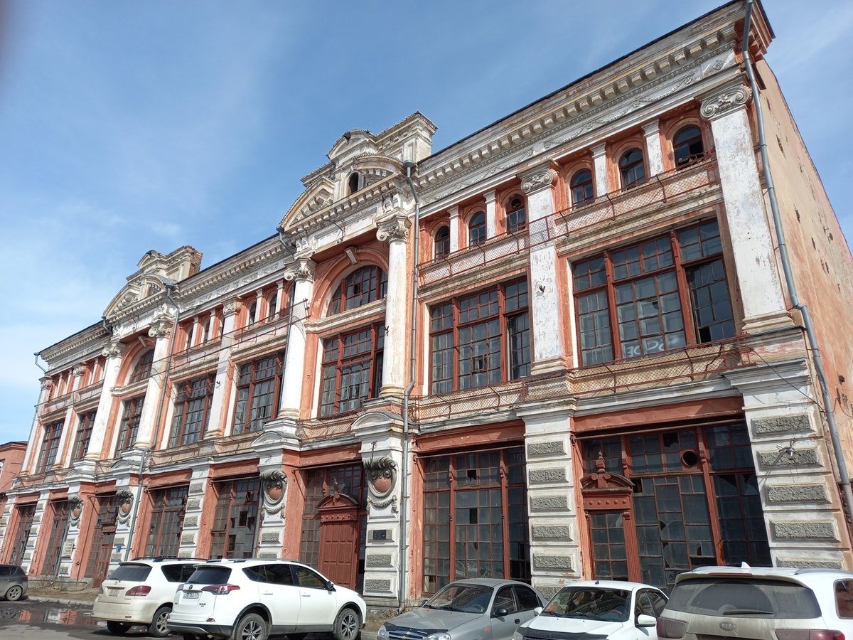 Пассаж Яушевых, роскошь минувшей эпохи