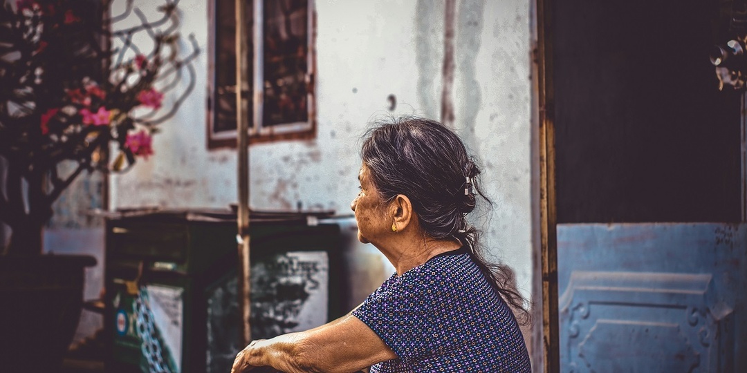 В Китае женщина год общается с ИИ-клоном сына, не зная о его гибели