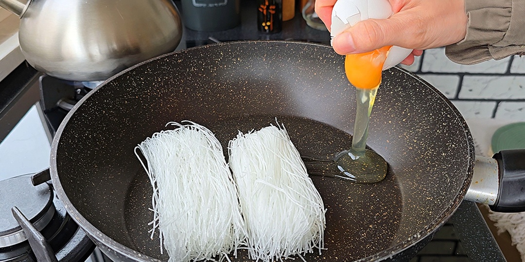 🍜 Фунчоза с мясом и овощами — простой и очень вкусный рецепт