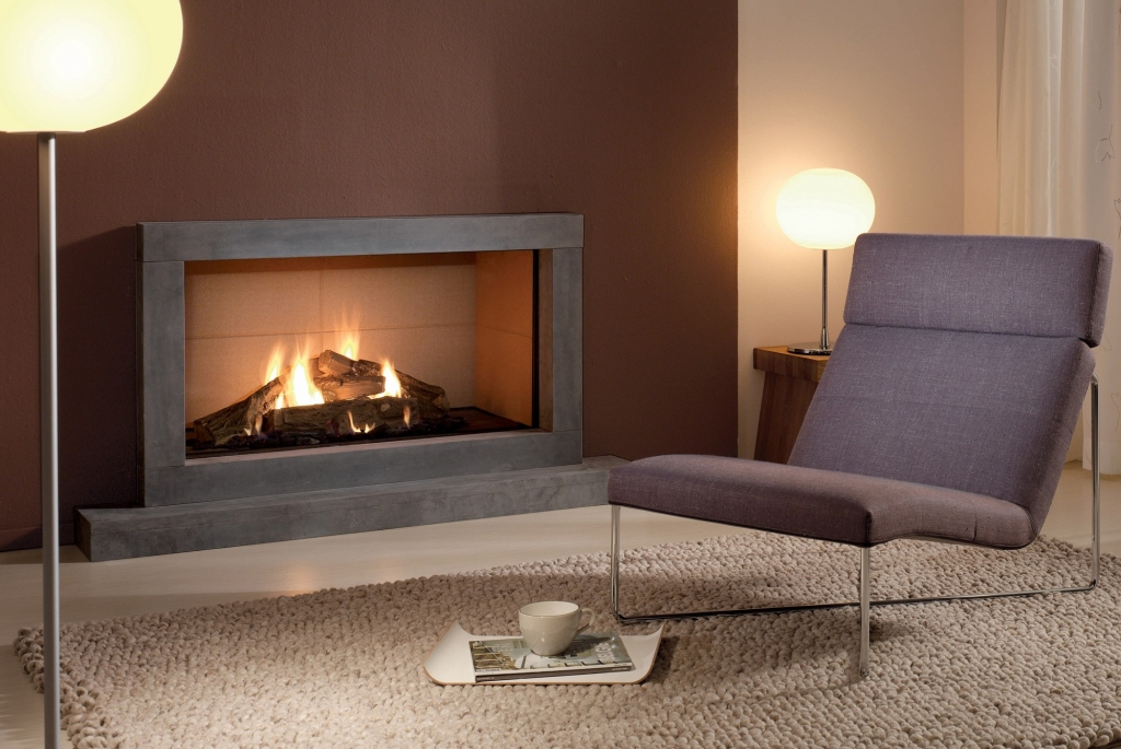 Фото электрического камина Flat V1 в гостиной