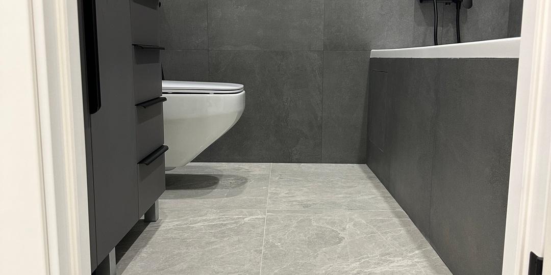 Как выбрать подрядчика для ремонта ванной: ошибка, которая обходится дороже самой плитки