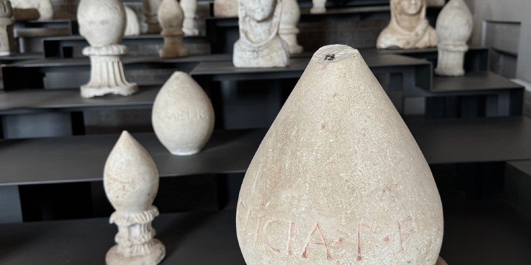 На этрусских могилах ставили яйца. Нет, я не шучу