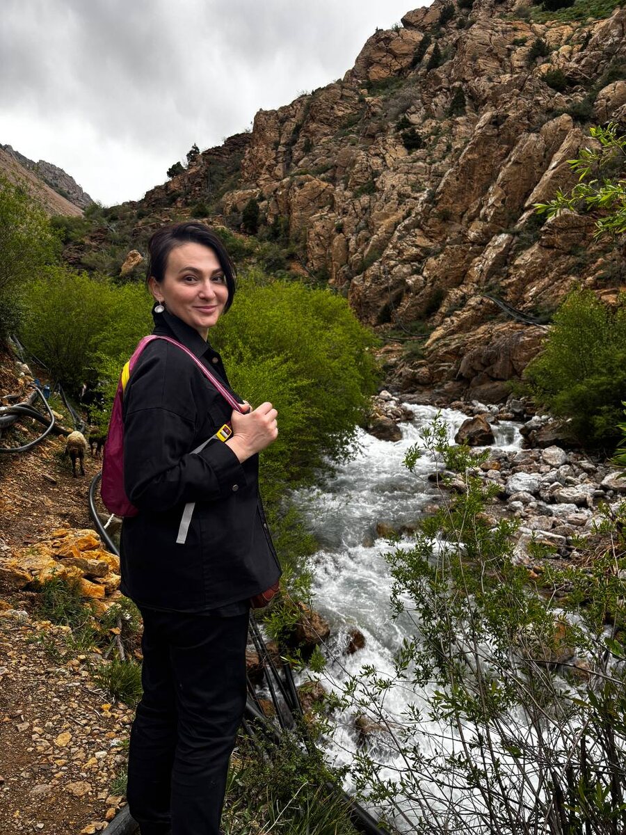 Я не знаю куда мы идем и сколько по времени предстоит топать по Аламутским горам