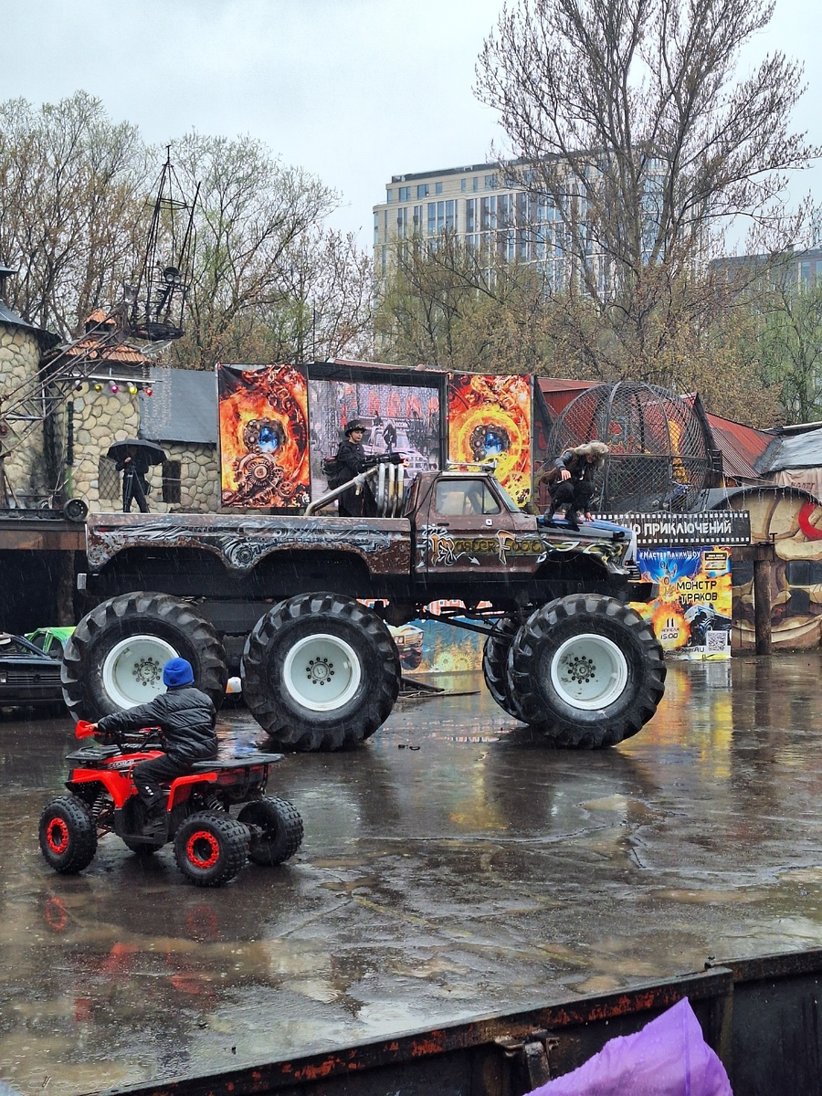 Машины большие и маленькие